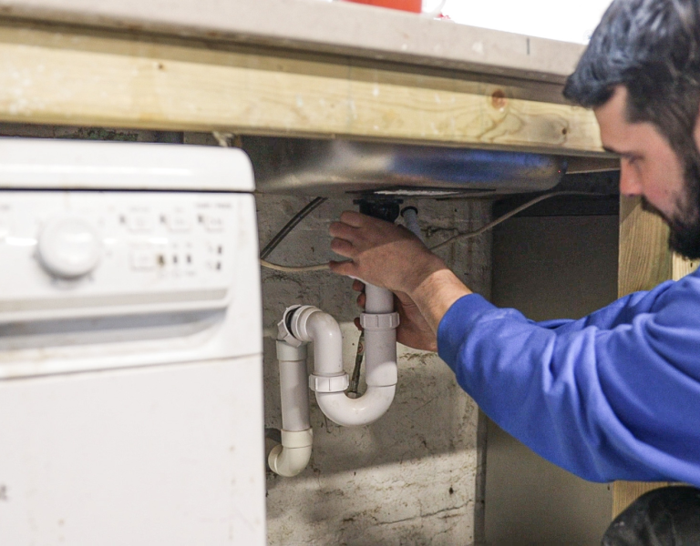 plumbing gas services handyperson handyman