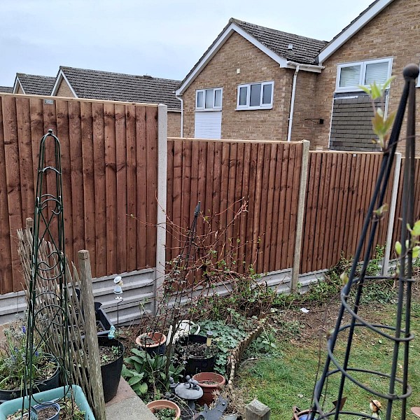 Concrete & Close Board Panel Fence Installation in Leighton Buzzard