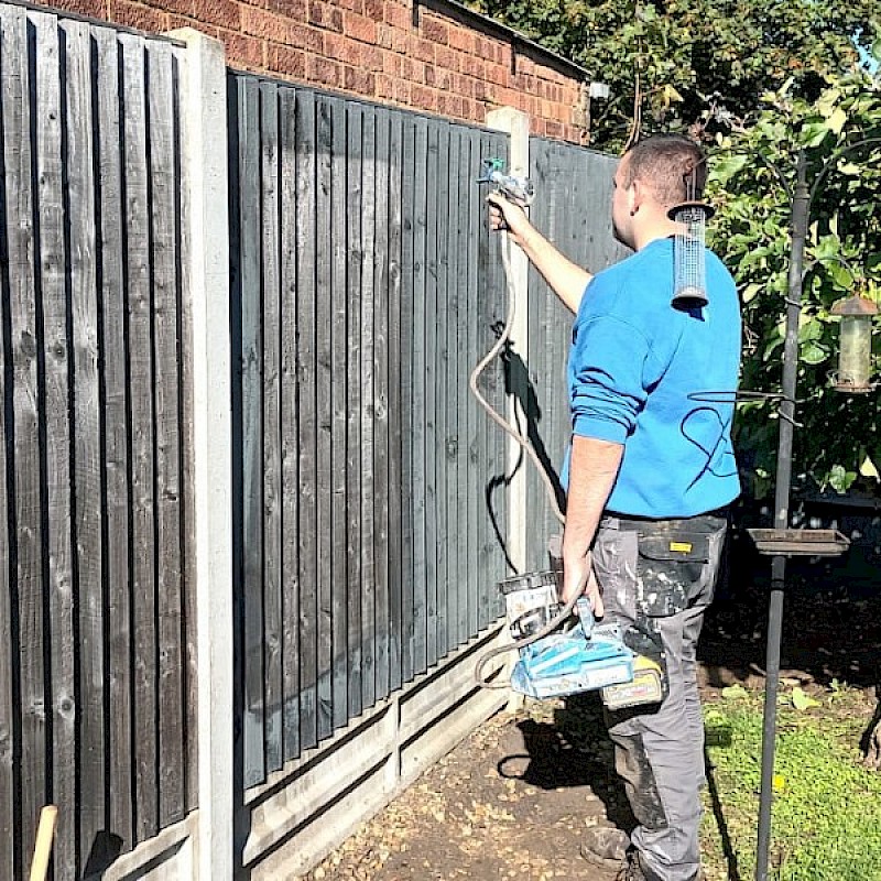 Fence Repairs and Maintenance in Leighton Buzzard, Luton, Milton Keynes, Dunstable, Bletchley, Bedfordshire