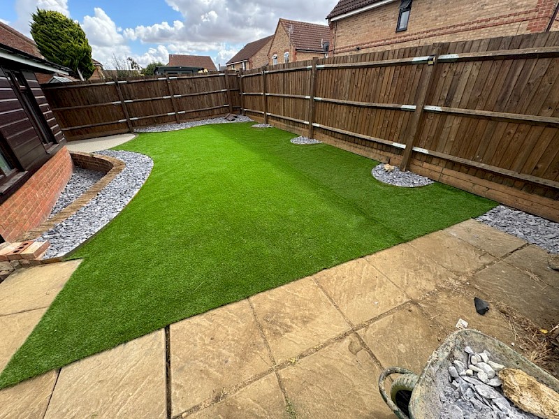 Handyman Landscaping services handyperson in Leighton Buzzard, Bletchley, Milton Keynes, Dunstable, Luton and Bedfordshire